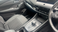 Nissan Qashqai 1.3 DiG-T MH 158 N-Connecta 5dr Xtronic Petrol Hatchback